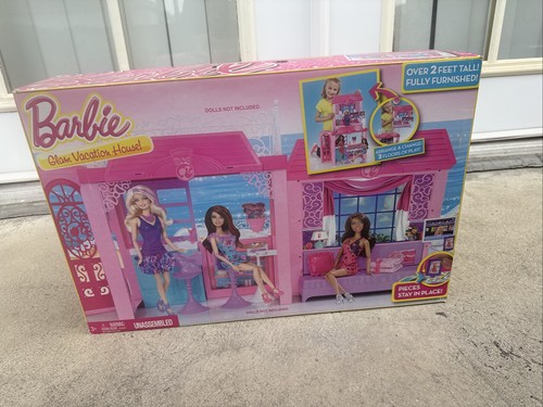 Barbie glam casa - glam, 2011