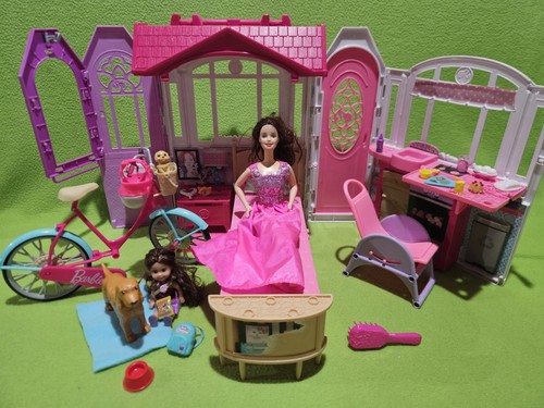 Barbie glam getaway - fold, go